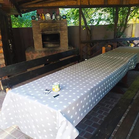 Куренiвський Двiр Kiev Eksteriør bilde