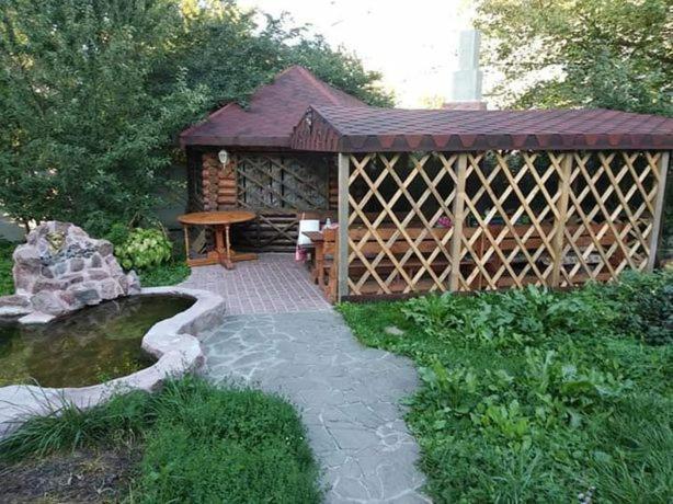 Куренiвський Двiр Kiev Eksteriør bilde