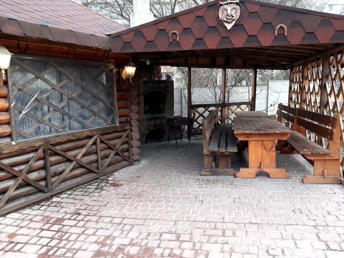 Куренiвський Двiр Kiev Eksteriør bilde